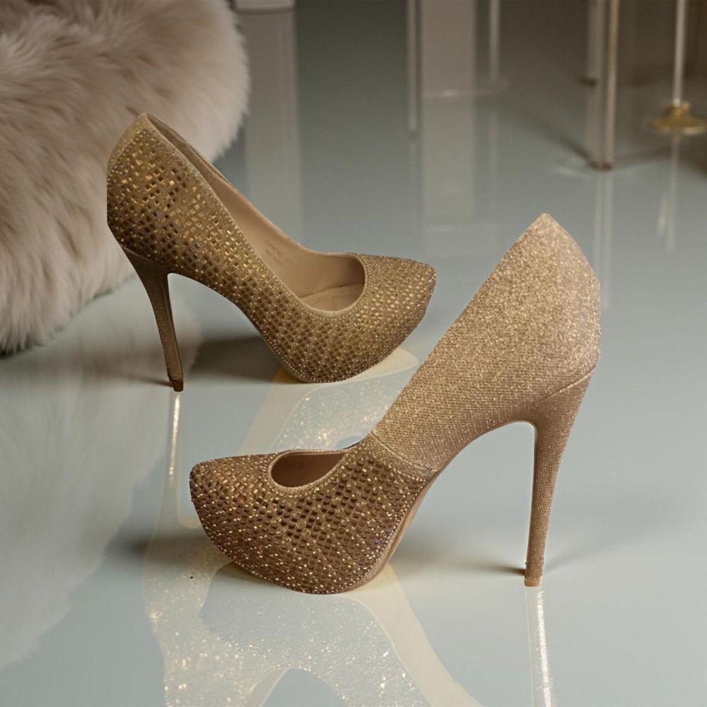 🛍️ Gold rhinestone glitter platform slip on stiletto high heel pumps size 7.5